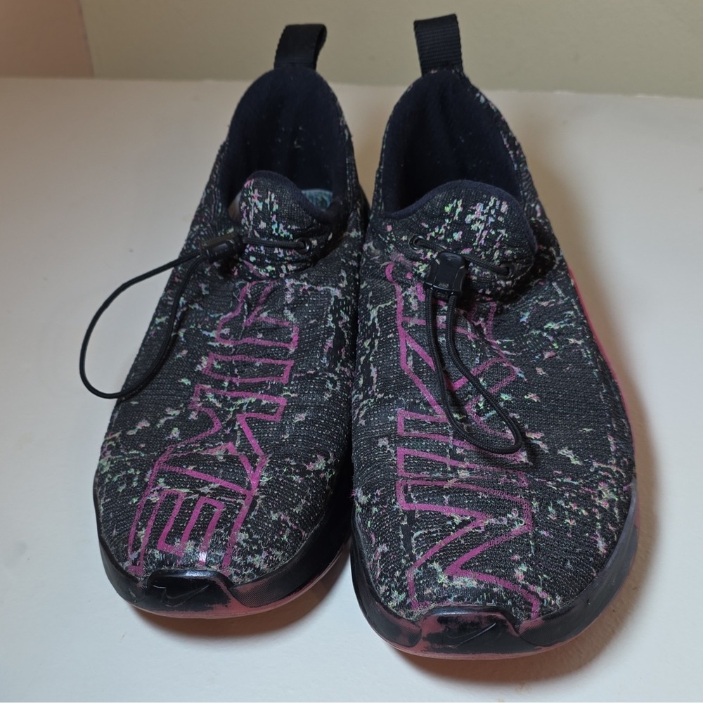 Nike React Metcon AMP Black Fire Pink FlyKnit Low Top Sneaker CN5501-046